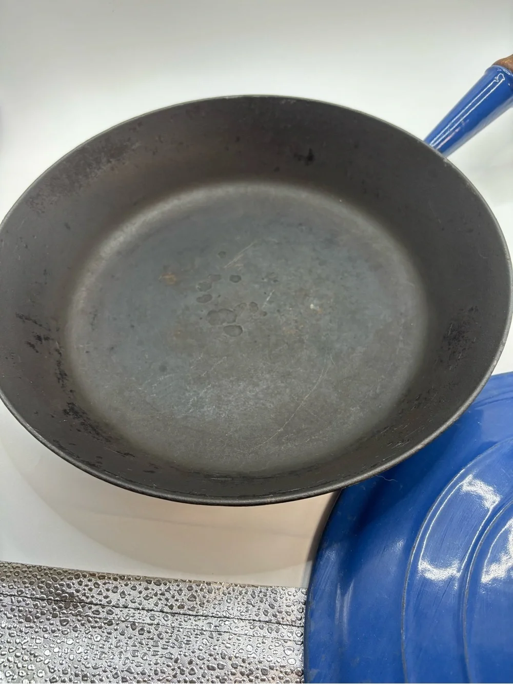 Le CREUSET #23 France Blue Enamel Cast Iron Skillet Pan Wood Handle Rare W Lid